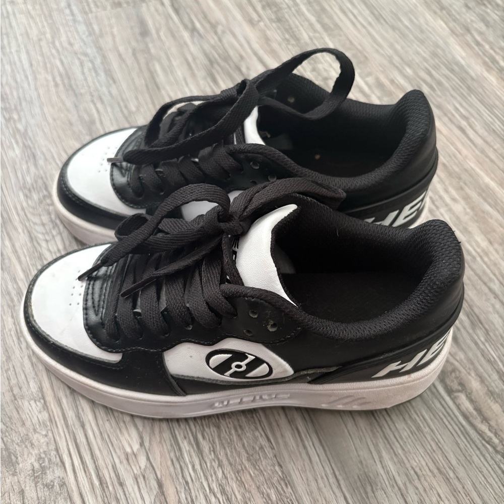 Heelys Classic Black and White Kids Sneakers